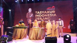 Tasyakuran Indonesia Terang Dan Penobatan Hj. Rizayati Wanita Inspiratif Versi Majalah Opini