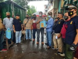 Sinergi FKDM Jakarta Barat dan Relawan  Ranger 22 Beri Bantuan Korban Kebakaran di Tambora