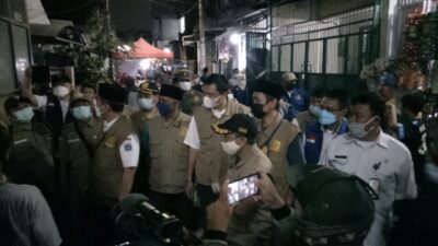 FKDM Jakarta Barat Bersama Ranger 22 Serahkan Bantuan Bagi Korban kebakaran Taman Sari