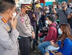 Dirlantas PMJ Tinjau Kegiatan Rapid Tes Antigen di Posko Penyekatan Cilangkap Depok