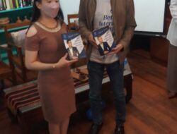 Launching Buku Biografi Roberto Gustinov, Kisah Perjalanan Hidup CEO BNET