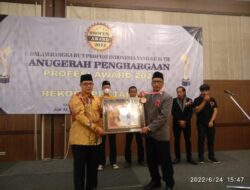 Anwar Bayu Satria Ketua Grumbul Gunung Emas (G2E) Terpilih sebagai Indonesia Award 2022.