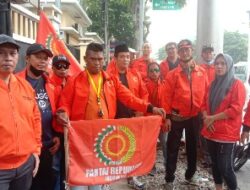 Partai Republiku Unjuk Rasa Ke KPUD DKI