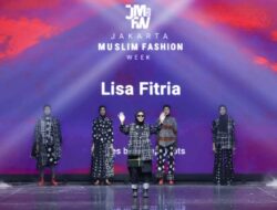 Lisa Fitria Tampilkan Koleksi BLACK ROSE Tribute for#KanjuruhanTragedy di JMFW 2023