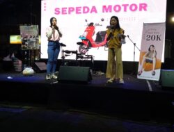 Menutup akhir tahun, Bellashoes Jkt Bagi Hadiah 1 Unit Sepeda Motor