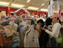 Berburu Pakaian Muslim di Jakarta Lebaran Fair Jakarta 2024 