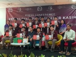 Dorong Kemajuan Pendidikan di Wilayah Pelosok, 11 Siswa BINUS	SCHOOL Simprug Bangun	Kembali	Sekolah	di Sumba NTT