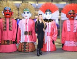 Mariah Carey Tiba di Jakarta, Disambut Ondel-Ondel Betawi! Boyzlife Siap Jadi Pembuka Konser