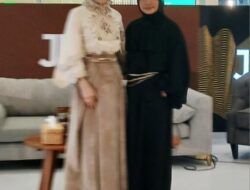 Aksi Nyata Dekranasda Kalteng: Membawa Wastra Lokal Naik Kelas Internasional Lewat Kolaborasi Megah dengan Ayu Dyah Andari di JFW 2026