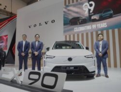 Volvo Tawarkan Promo Eksklusif di GIIAS 2026, Ada iPhone 17 Pro hingga Garansi Tambahan