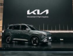 Kia Carens EV Resmi Diperkenalkan di GIIAS 2026, Usung Baterai Lokal dan ADAS Lengkap