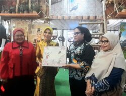 Ketua Dekranasda Manokwari Febelina Indou Bawa Produk Unggulan Daerah ke Kriyanusa 2026